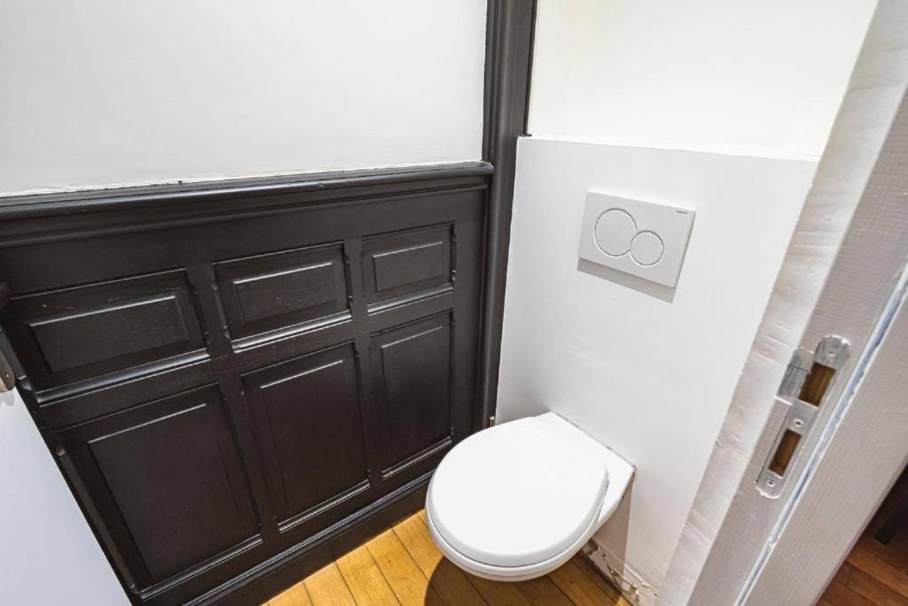 Apartamento Steam, Baignoire Balneo Et Clim Reims Exterior foto