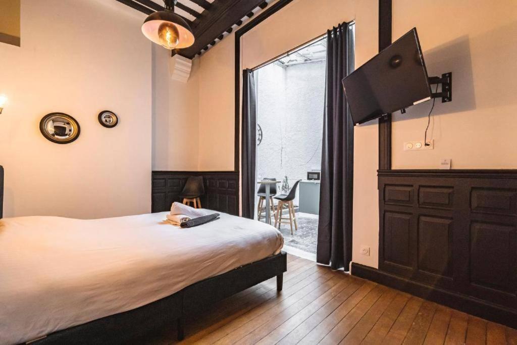 Apartamento Steam, Baignoire Balneo Et Clim Reims Exterior foto